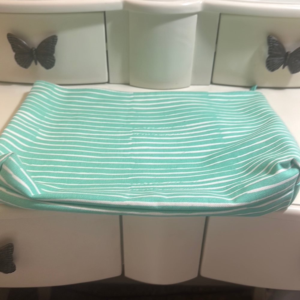 Thirty One Gifts Large Zipper Pouch